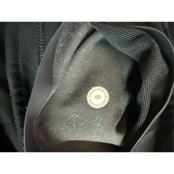 Lululemon Base Pace HR Tight 28"*Brushed - Size 8 - Picture 5 of 6
